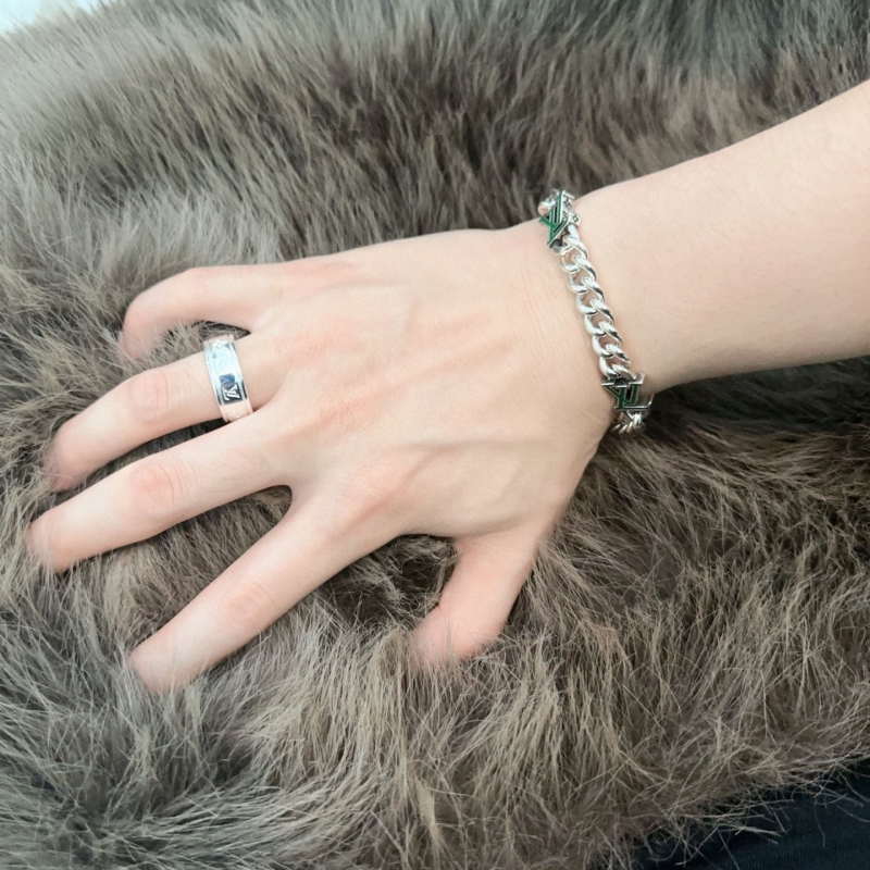 LV Rings